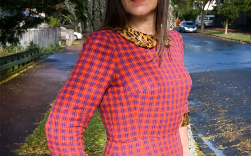 ساسون در بالاتنه‌ ی زنانه