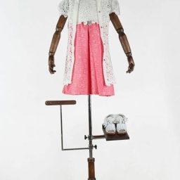 مانکن لباس زنانه